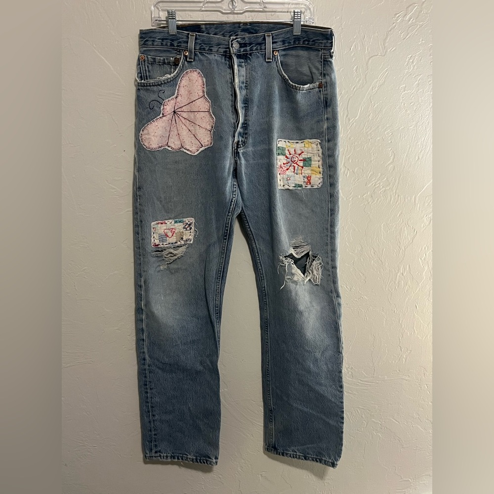 Womens Levi's Hand Patched 501 Jeans Size 35 x 32 Butterflies Button Fly